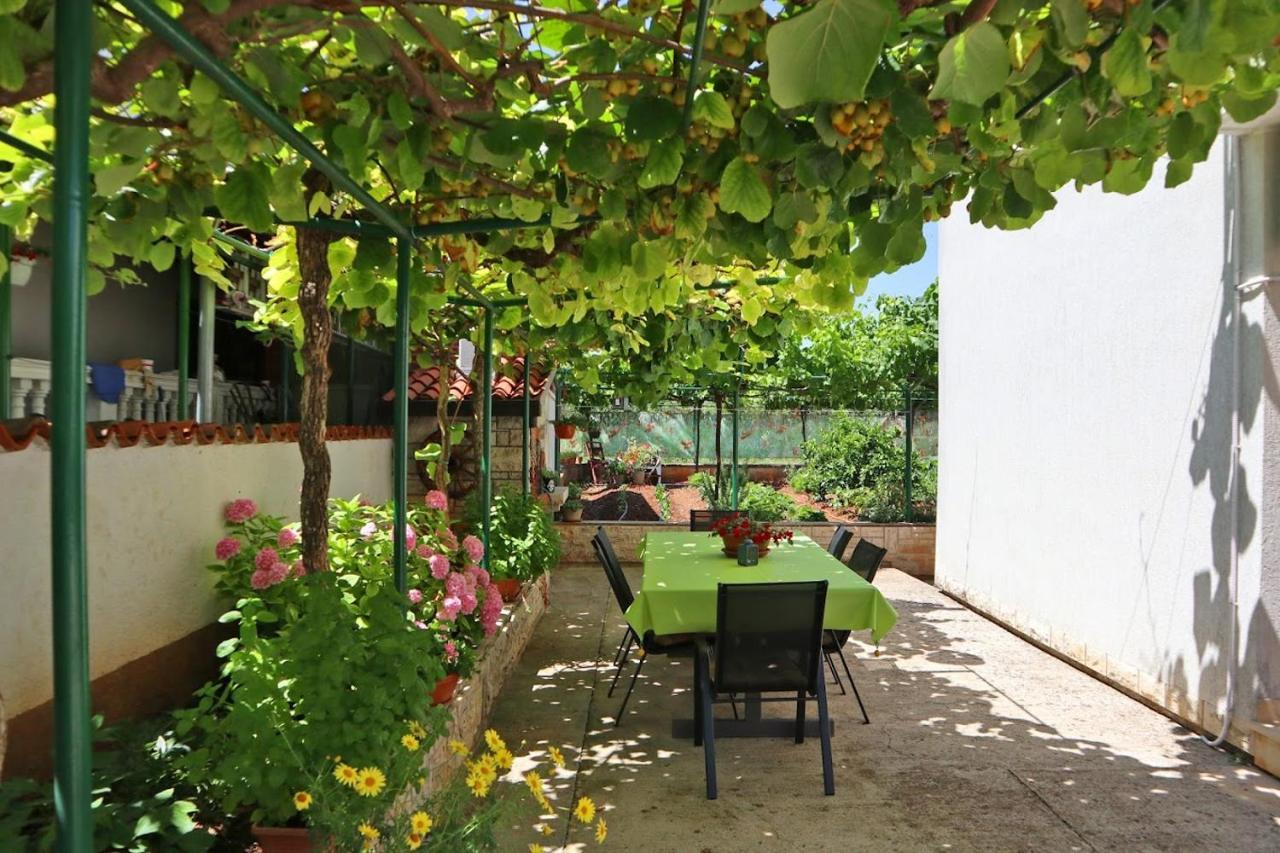 Apartament Apartman Slavko Tar-Vabriga Zewnętrze zdjęcie