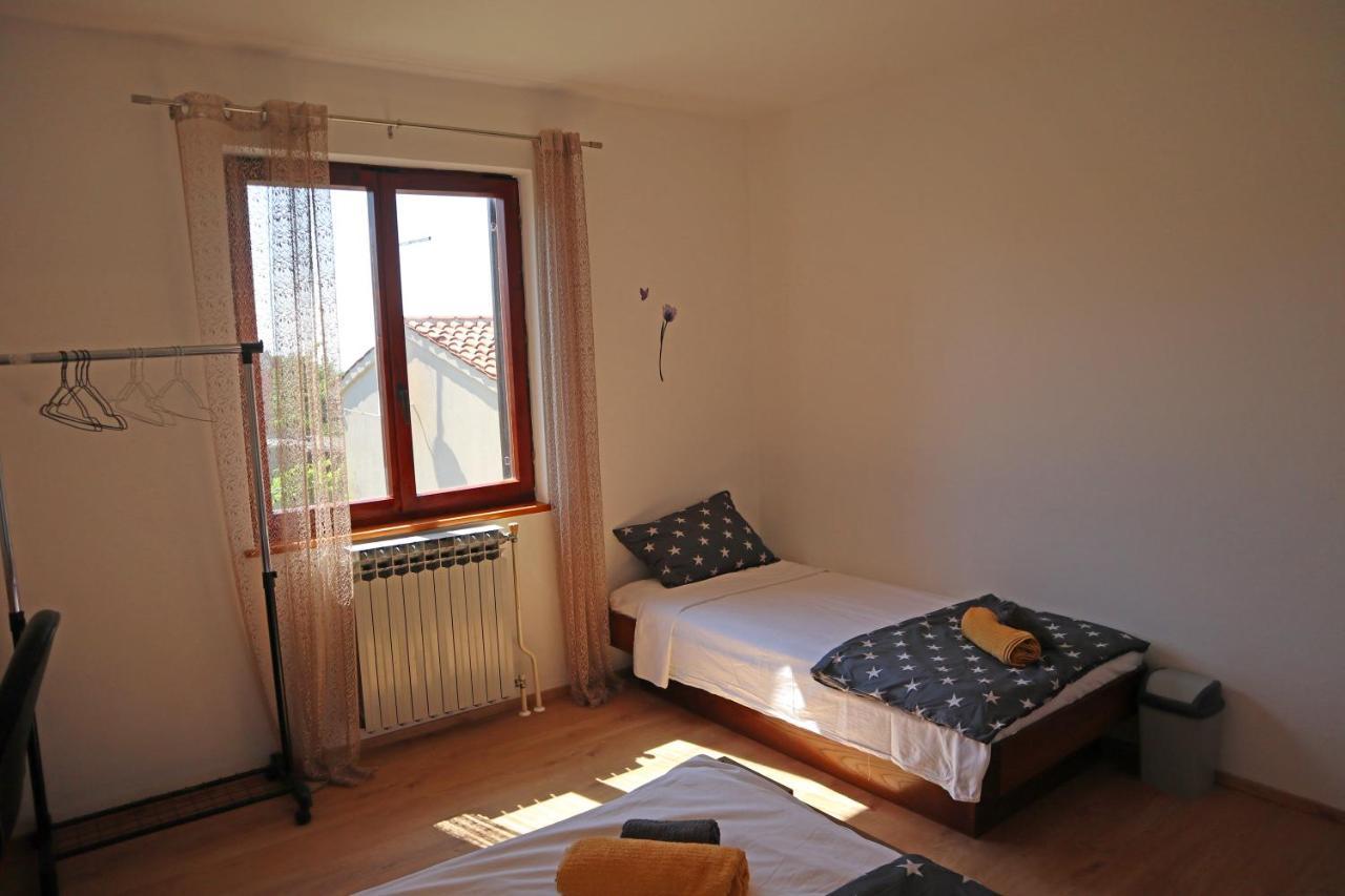 Apartament Apartman Slavko Tar-Vabriga Zewnętrze zdjęcie